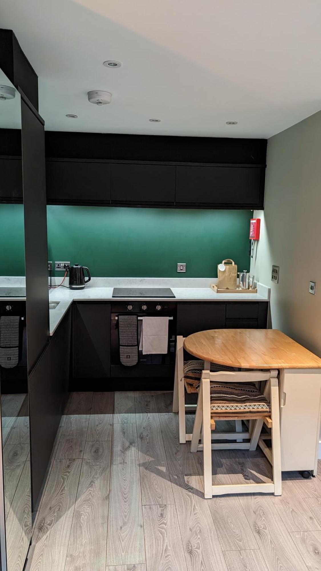 Apartamento Staycation With Free Parking